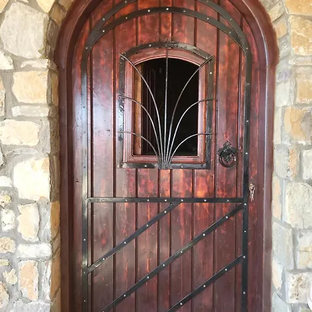 Maria Christina Holiday home Skourvoula